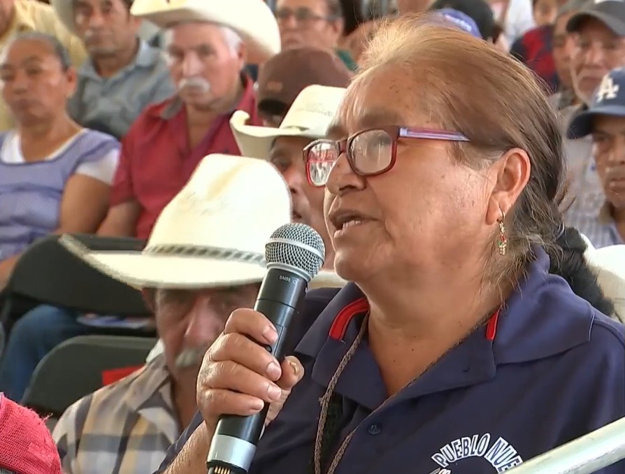Señalan falta de medicamentos en la Otomi-Tepegua a Claudia Sheinbaum