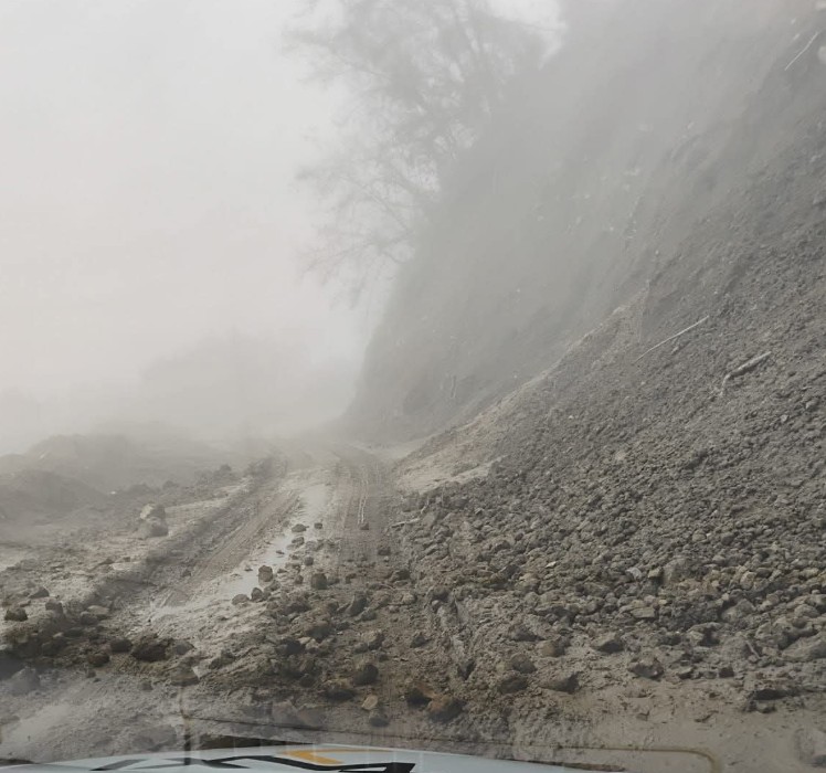 Deslave en carretera