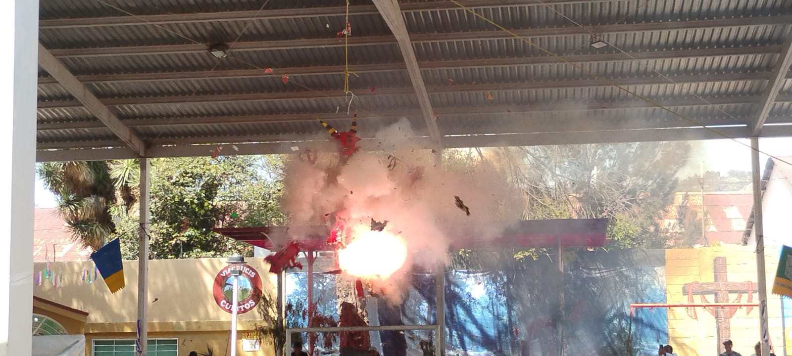 Quema de Judas en El Barrio de Cubitos