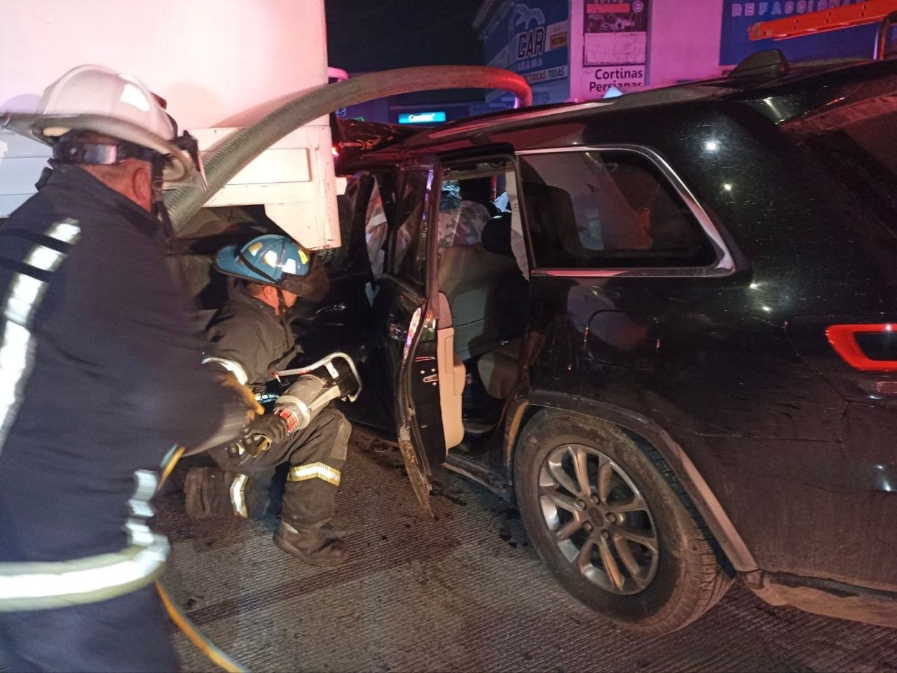 Rescate de persona atrapada en accidente
