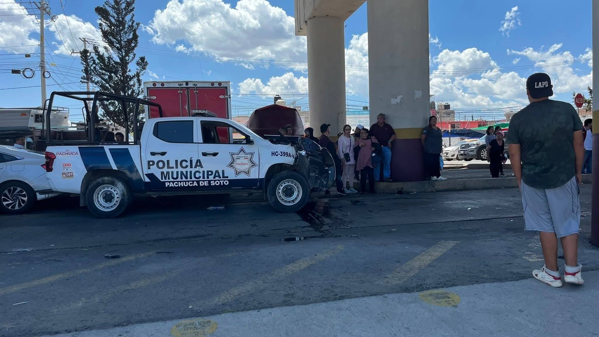 Choque entre una patrulla municipal y un vehículo particular