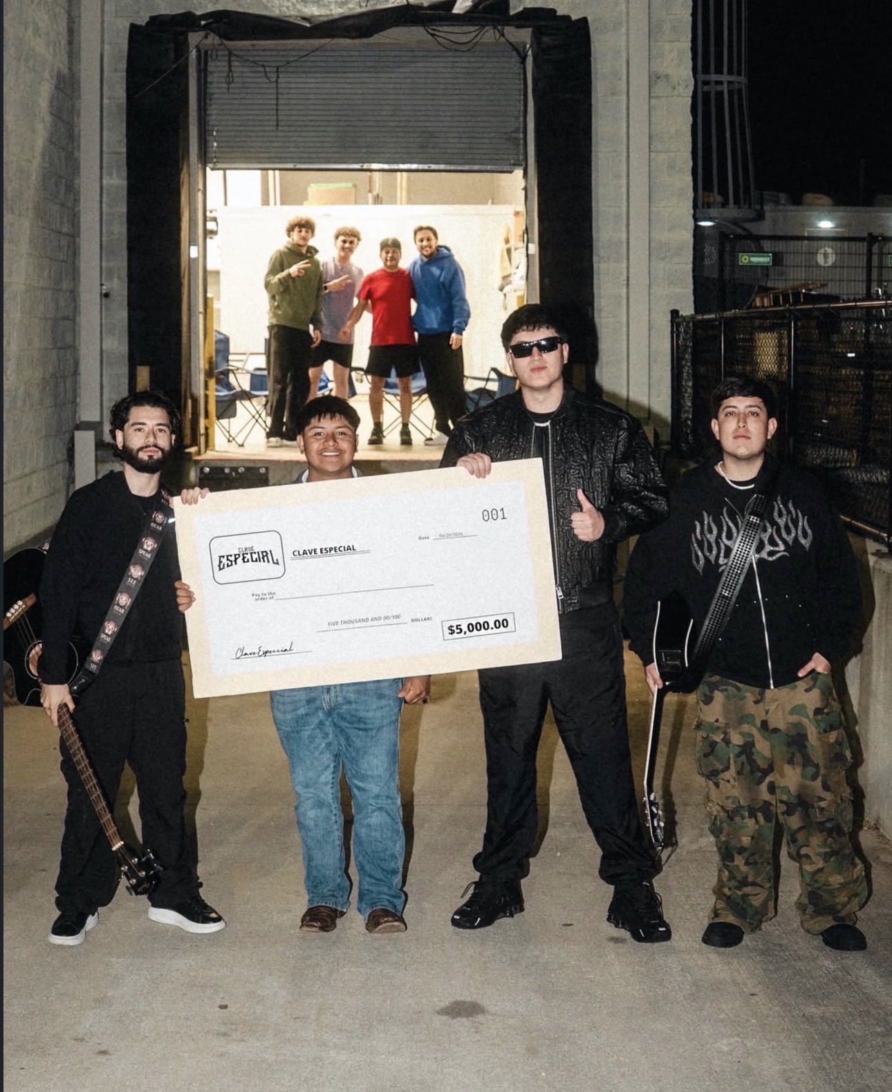 Banda Clave Especial donda dinero para la efucadción de Ángel, hijo de Juan en reto de Mr Beast