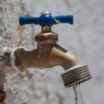 Llave de agua potable