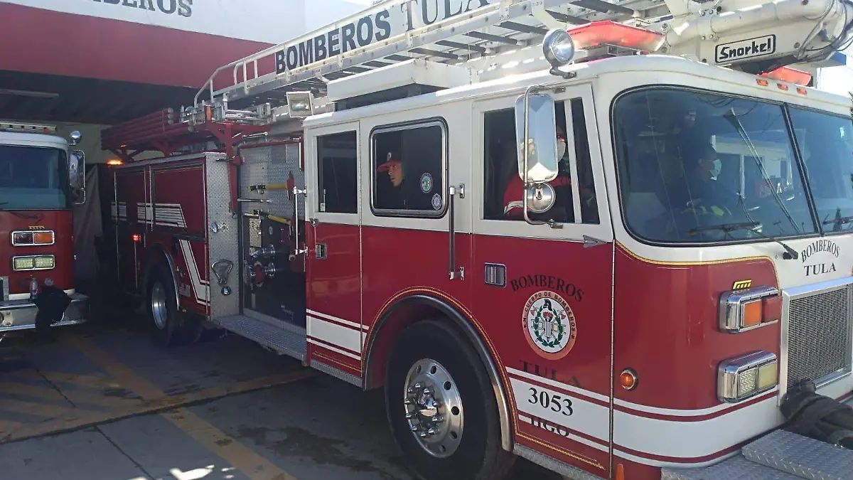 Un cilindro explotó mientras era rellenado en Tula de Allende y provocó una fuerte movilización de emergencia