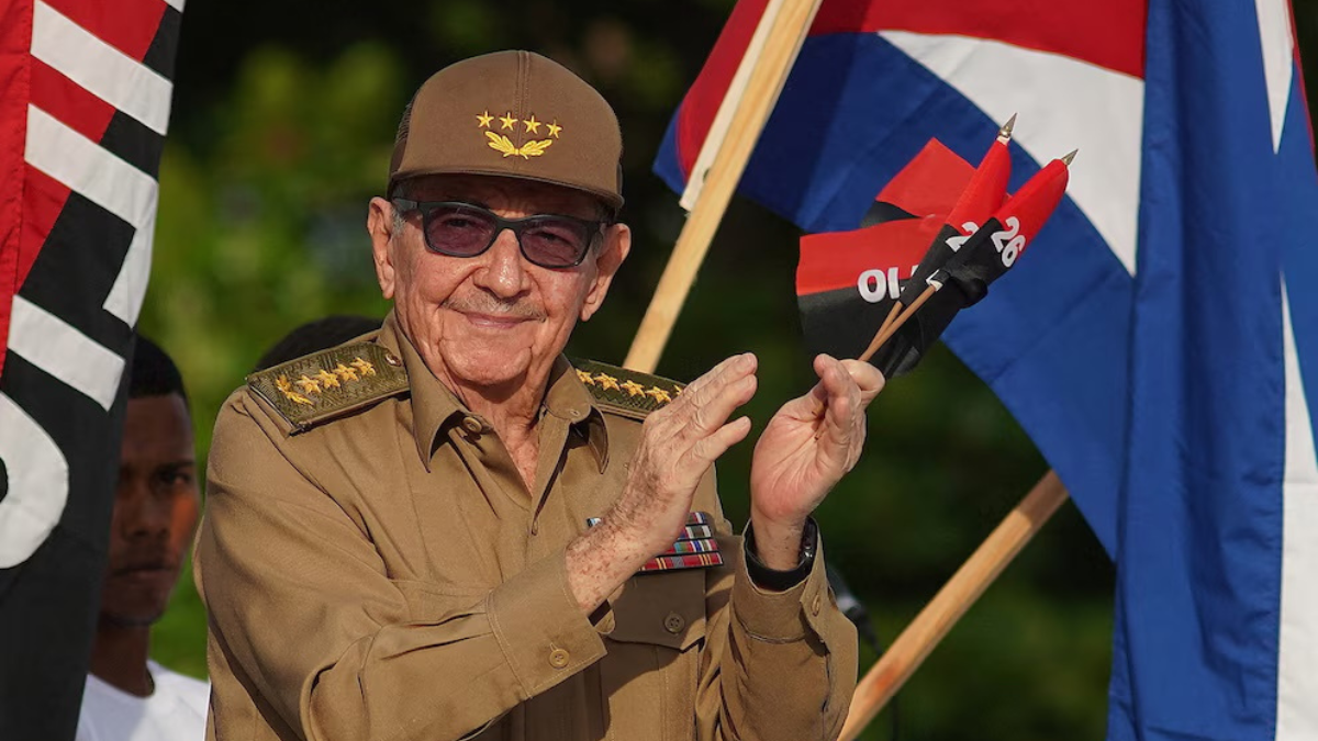 Raúl Castro (94 años) enfrenta una acusación formal en EU por el caso de las naves derribadas de Hermanos al Rescate.Raúl Castro (94 años) enfrenta una acusación formal en EU por el caso de las naves derribadas de Hermanos al Rescate.