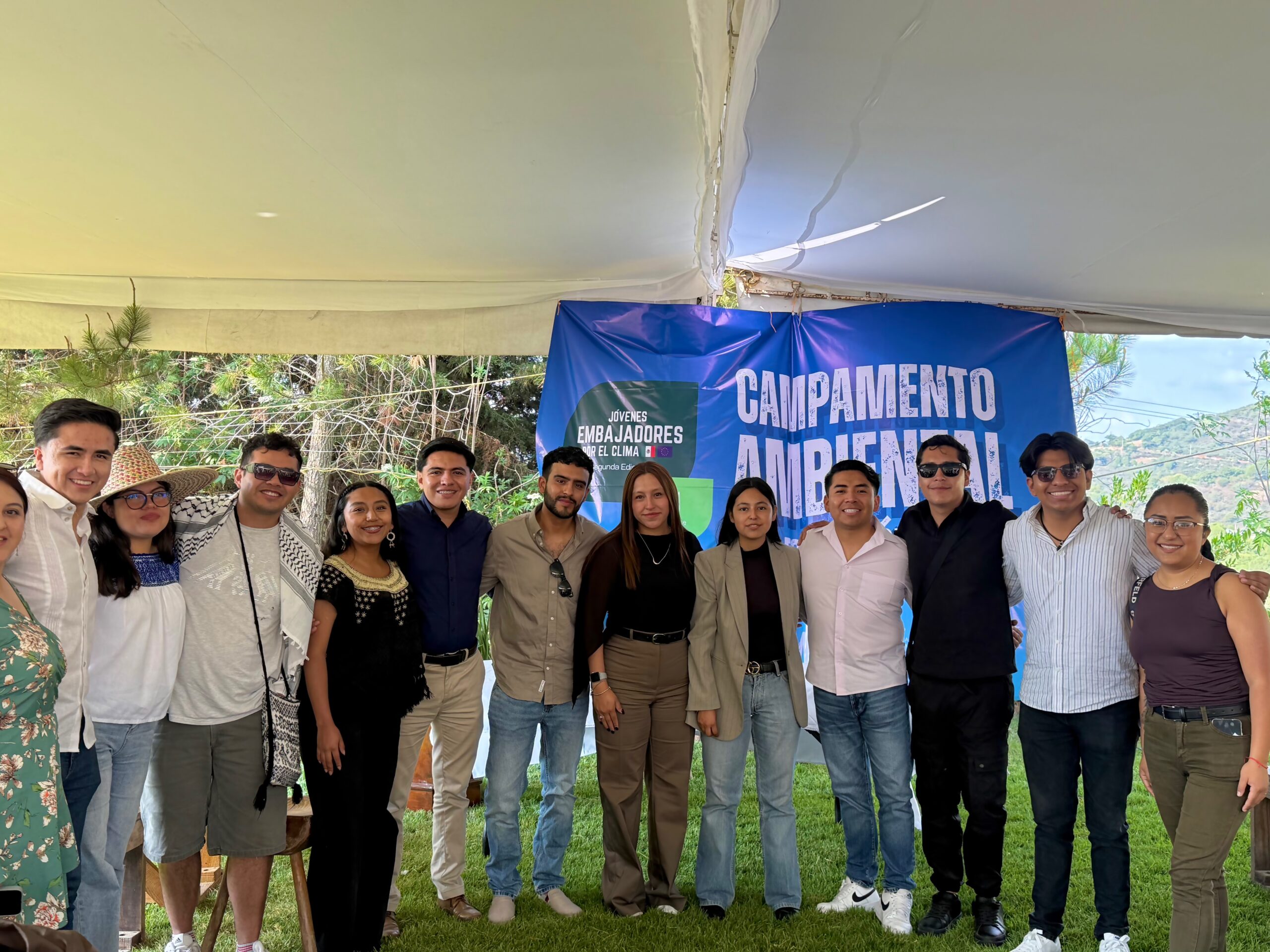 Jóvenes participan en campamento ambiental en Hidalgo.