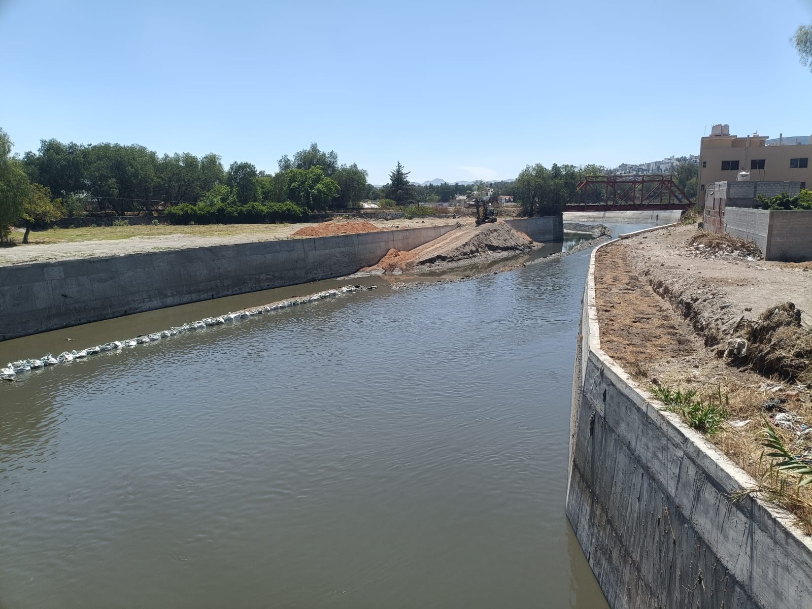 Avanza saneamiento del río Tula con colectores