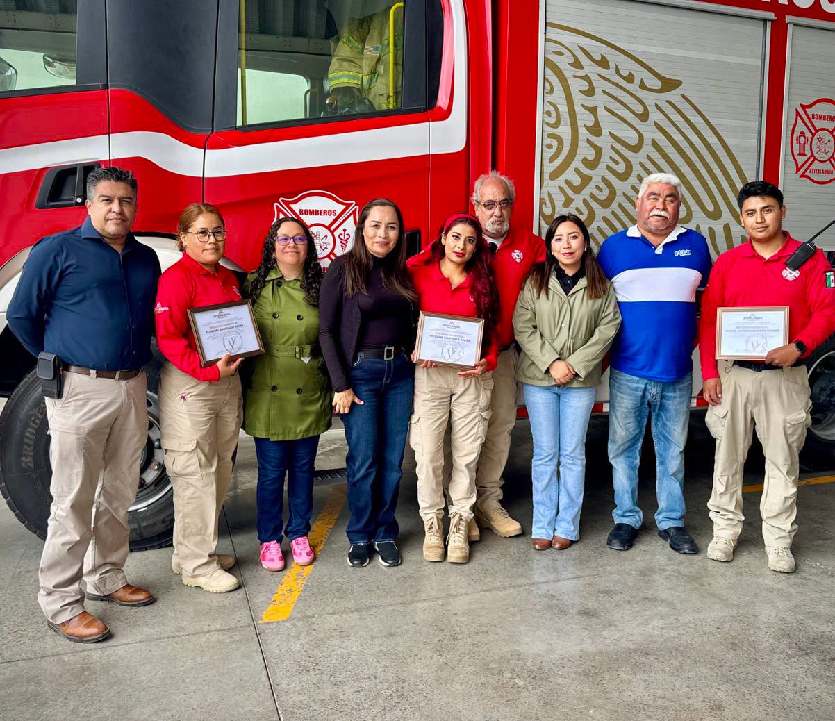 Ayuntamiento de Atitalaquia reconoce a los paramédicos en su día