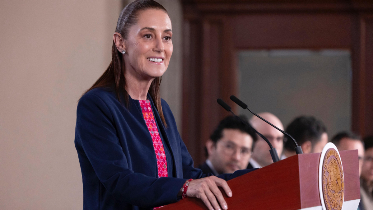La presidenta Claudia Sheinbaum durante un mensaje sobre la relación bilateral con Estados Unidos y temas nacionales.