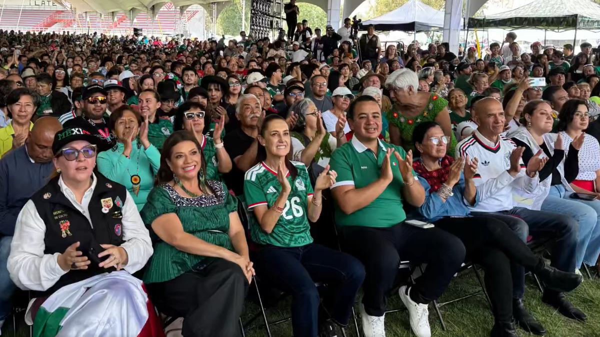 VIDEO | “¡Viva México!”: Sheinbaum manda saludo desde el Deportivo ‘Hermanos Galeana’ en la inauguración del Mundial 2026