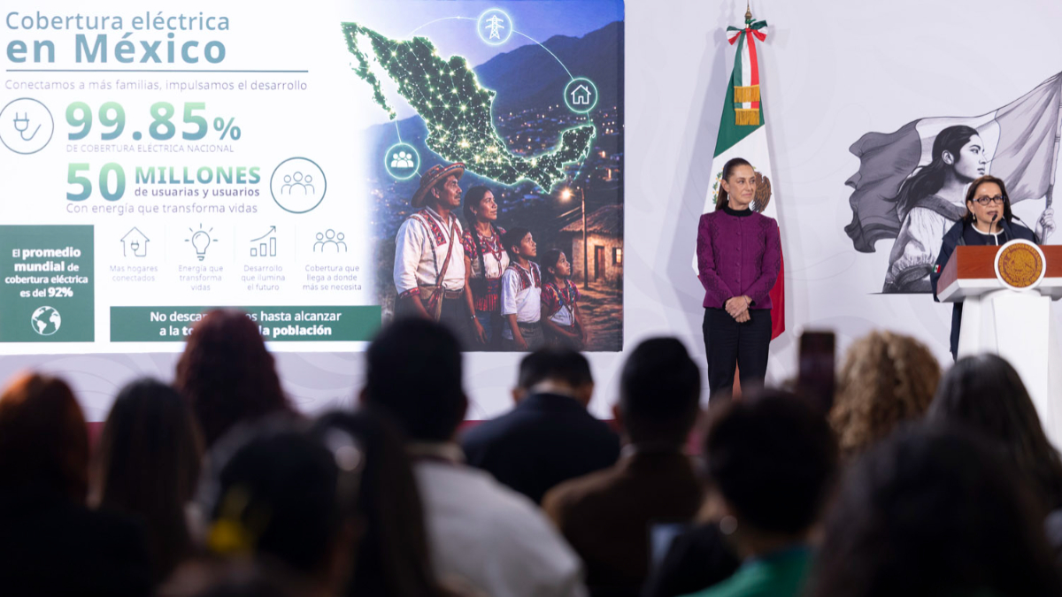 La CFE promete cobertura eléctrica de 99.9% para 2028 con más de 45 mil obras e inversión de 21 mil millones de pesos para beneficiar a miles de comunidades.