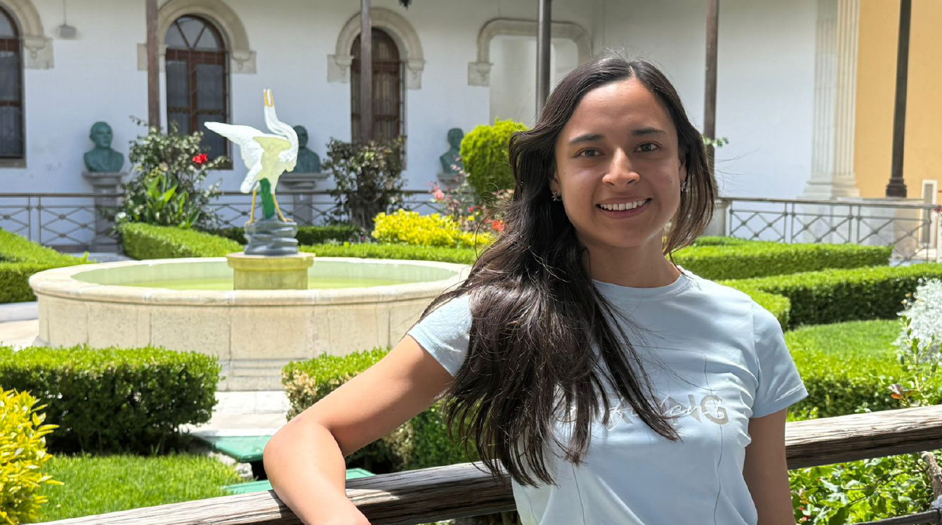 Lesly Sánchez el teatro como una forma de transformar su vida