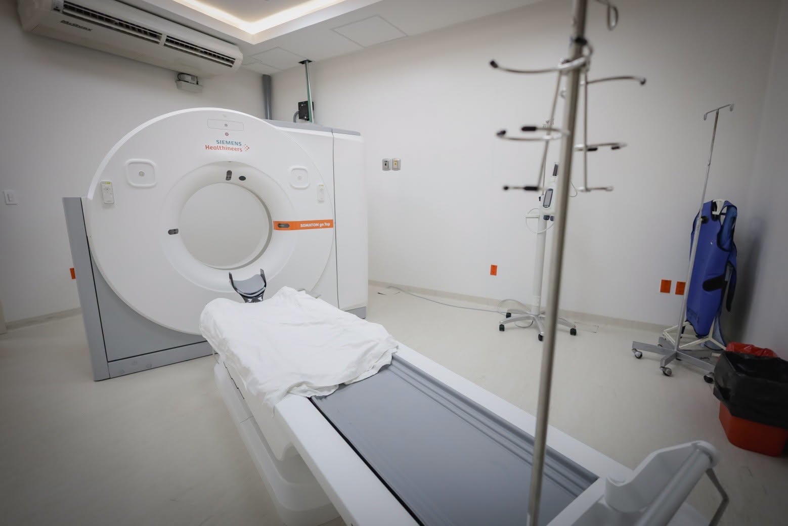 Un equipo médico esperado desde hace meses ya opera en Tulancingo. Además, avanzan las obras de remodelación en áreas clave del hospital.