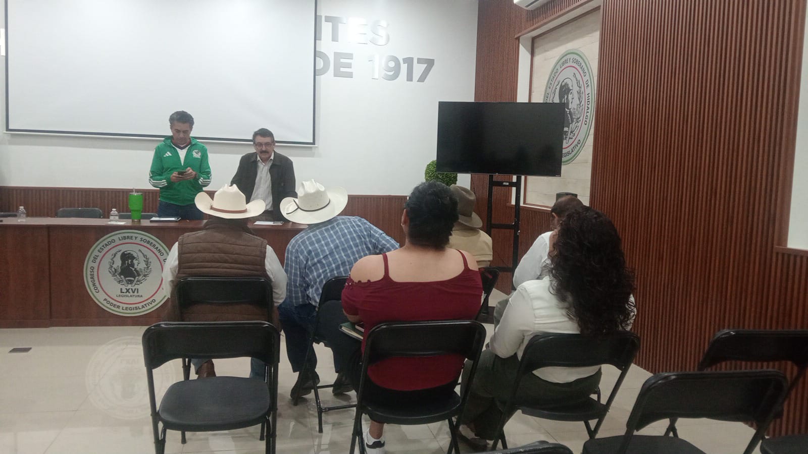 Temen contaminación de manantial que abastece a 300 mil personas en Hidalgo: exigen frenar basurero