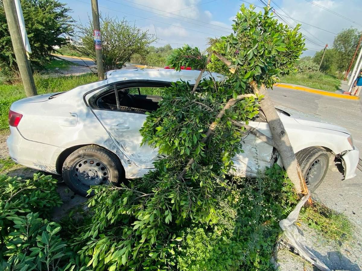Conductores reportaron un fuerte choque en Atitalaquia. Esto es lo que se sabe sobre los lesionados y las investigaciones.