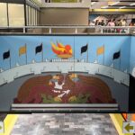 Murales y elementos gráficos en la renovada estación Universidad del Metro de la Ciudad de México.