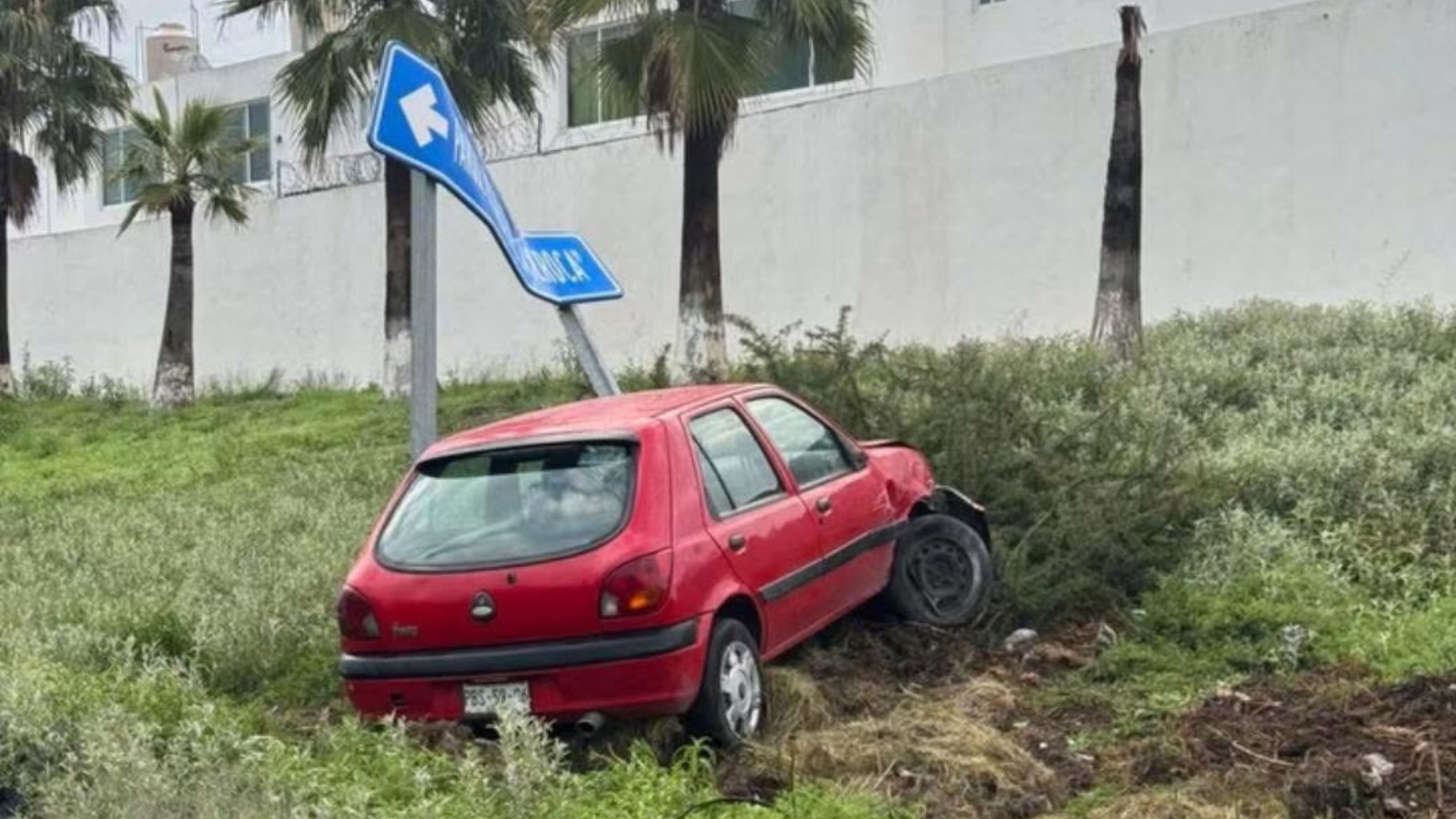 Automóvil accidentado