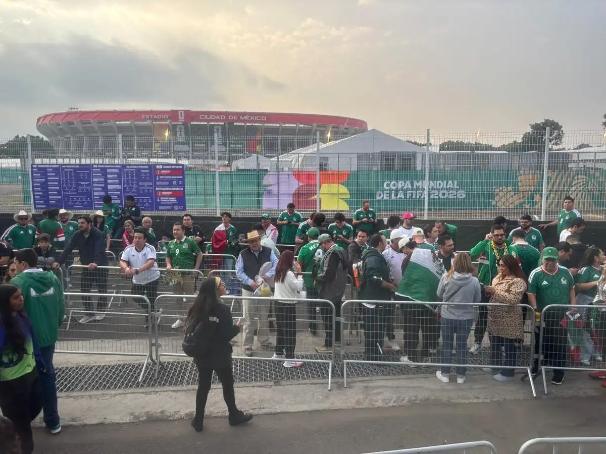 VIDEO: ¡La espera terminó! Miles de aficionados ingresan al estadio Ciudad de México para inauguración del Mundial