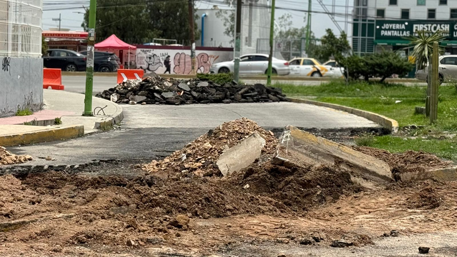 Las obras siguen transformando El Palmar, pero también generan complicaciones viales. Estos son los accesos que permanecen restringidos.