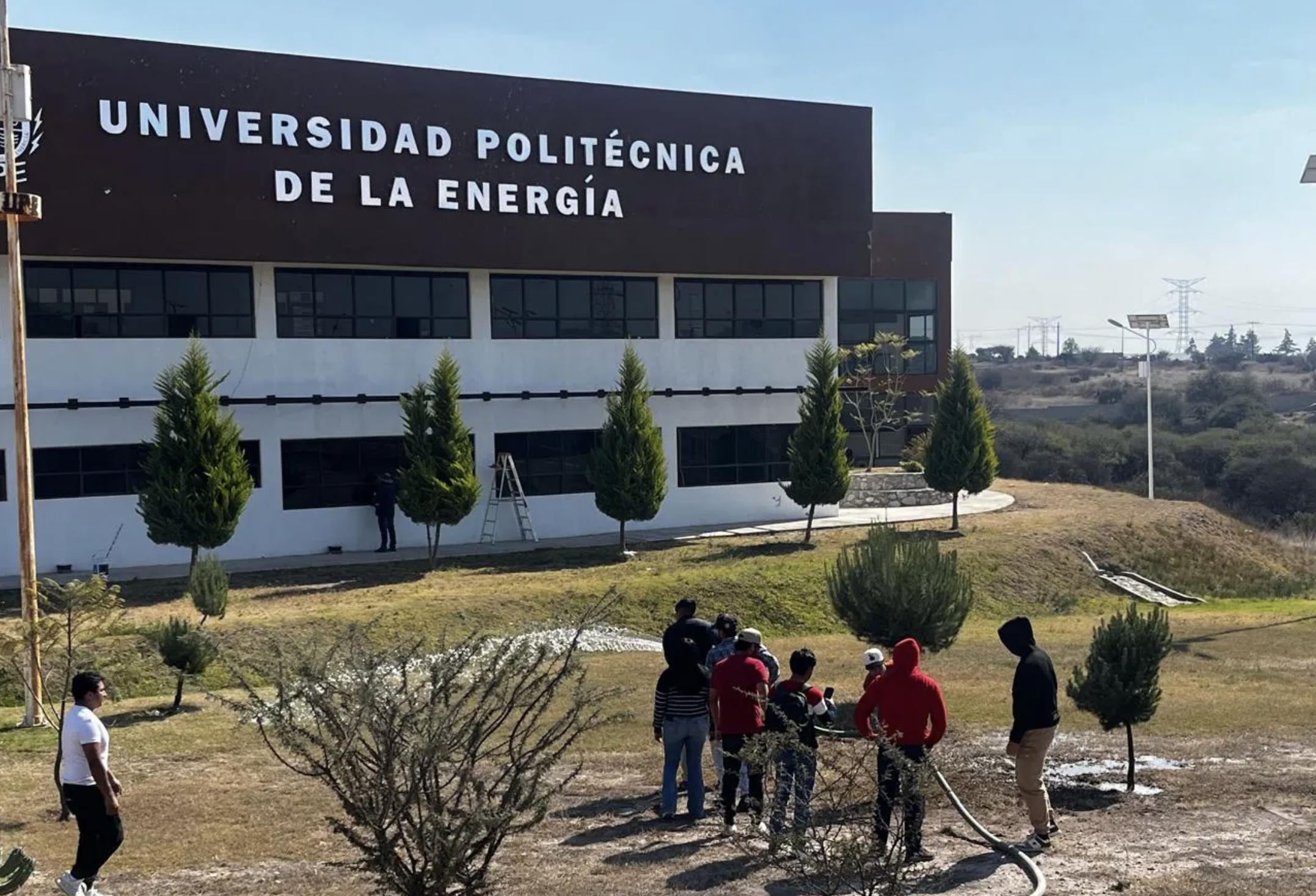 Un juicio por terrenos ya tuvo consecuencias para la UPE y aún existe otro litigio pendiente. Aquí los detalles.