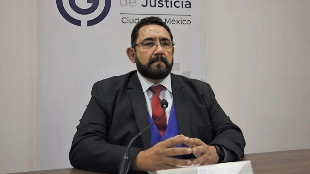 Ulises Lara renuncia a la FGR por motivos personales. La institución confirmó su salida, pero aún no informa quién ocupará el cargo.
