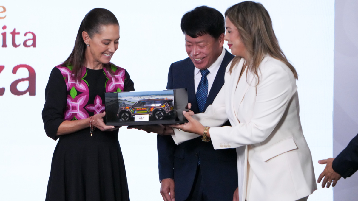 KIA invertirá 649 millones de dólares en México para fabricar el vehículo eléctrico EV3, generar hasta 2 mil empleos e impulsar la producción sustentable.
