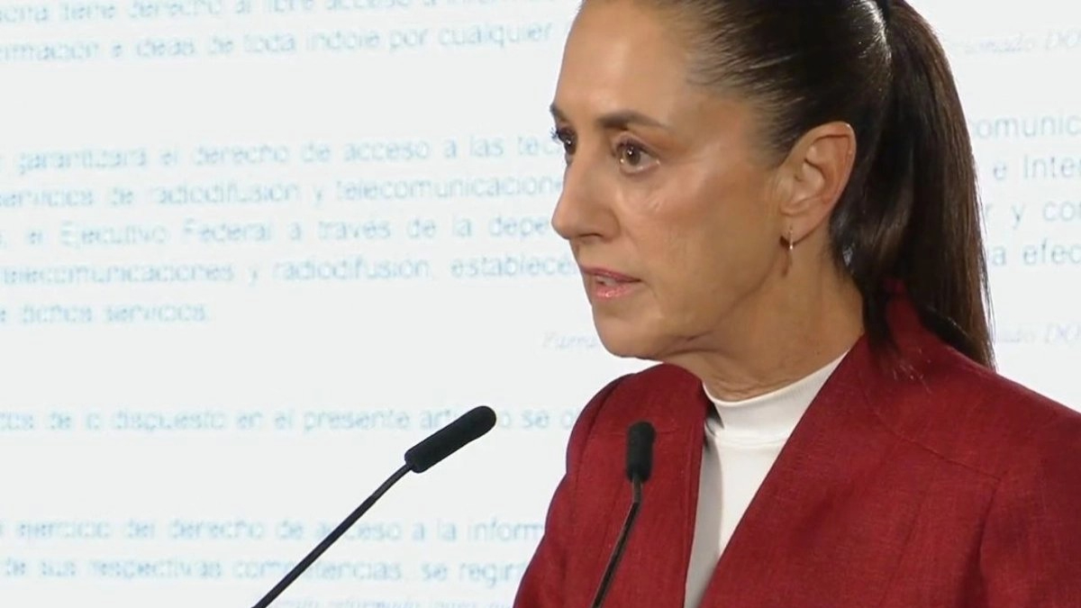 Sheinbaum firmó un decreto para fortalecer la transparencia y hacer más accesible la información gubernamental en México.