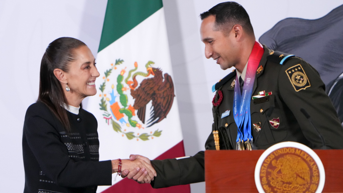 Sheinbaum recibió a medallistas mexicanos tras el récord en Juegos Centroamericanos conseguido en República Dominicana.