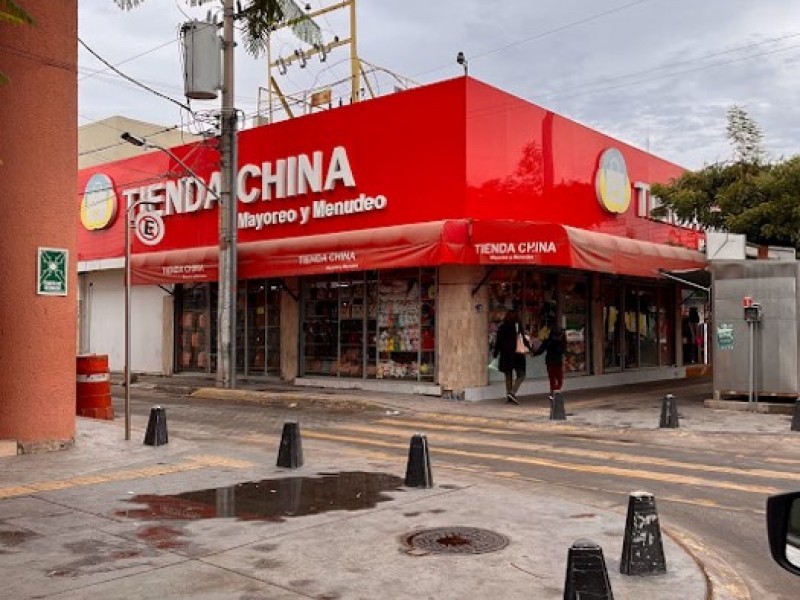 Precios, variedad y estacionamiento cambian las reglas del juego. Comerciantes locales cuentan qué está pasando con sus ventas.