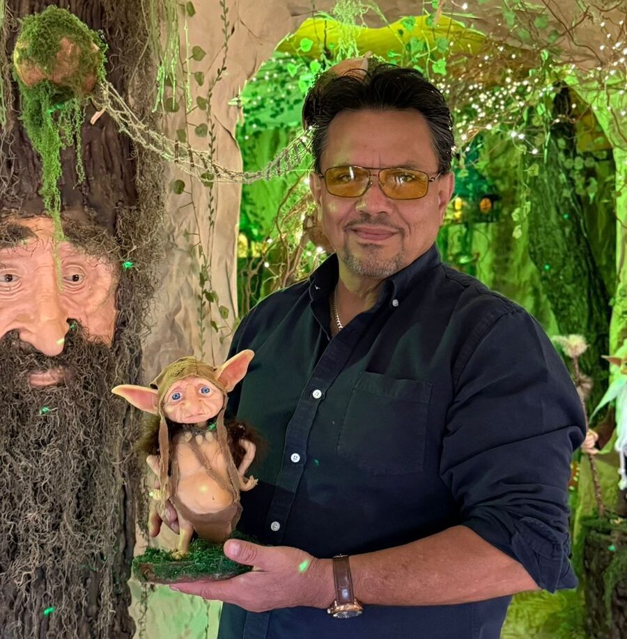 Gustavo Sánchez: De no creer en duendes a crear una villa artesanal