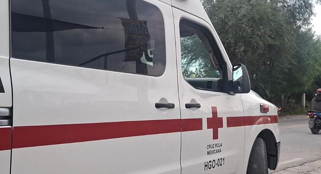 Choque entre camioneta y motocicleta deja 2 lesionados en Ixmiquilpan