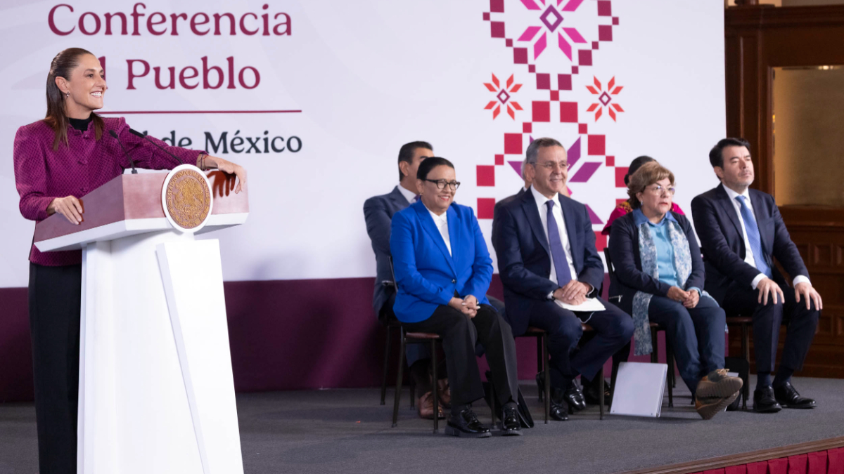 Claudia Sheinbaum adelantó que el Paquete Económico buscará reducir la evasión fiscal y fortalecer el control sobre el pago de impuestos.