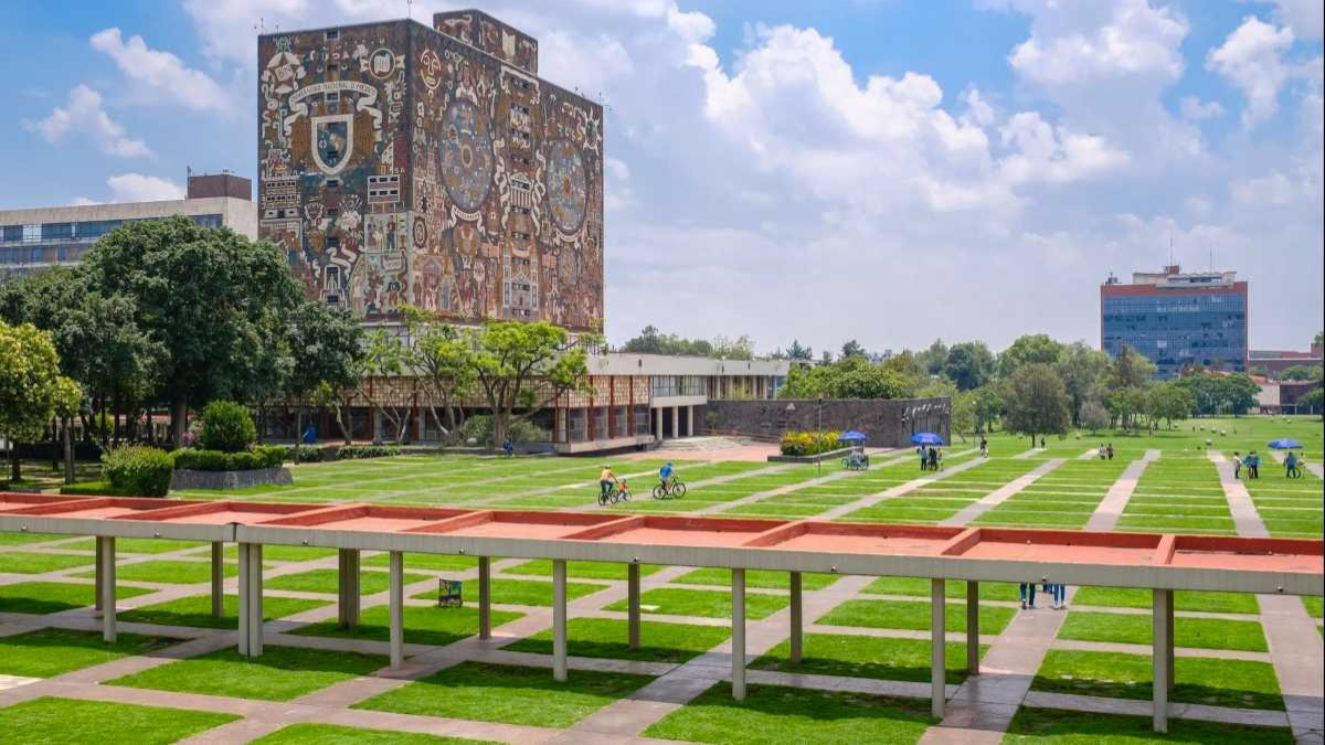 La UNAM confirmó el examen presencial para ingreso a licenciatura mientras se desarrollan condiciones seguras para una eventual aplicación remota en línea.