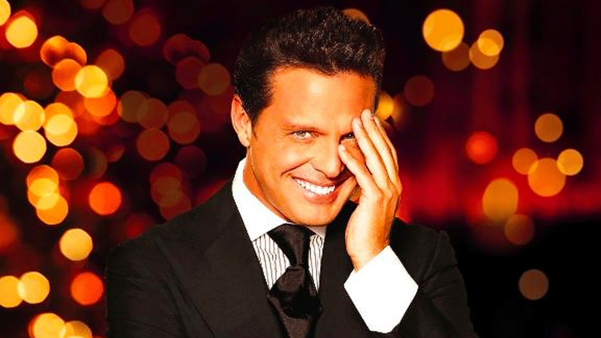 Luis Miguel aparece en una imagen promocional de su nueva gira, el Luis Miguel Tour 2027, anunciada este 21 de septiembre.