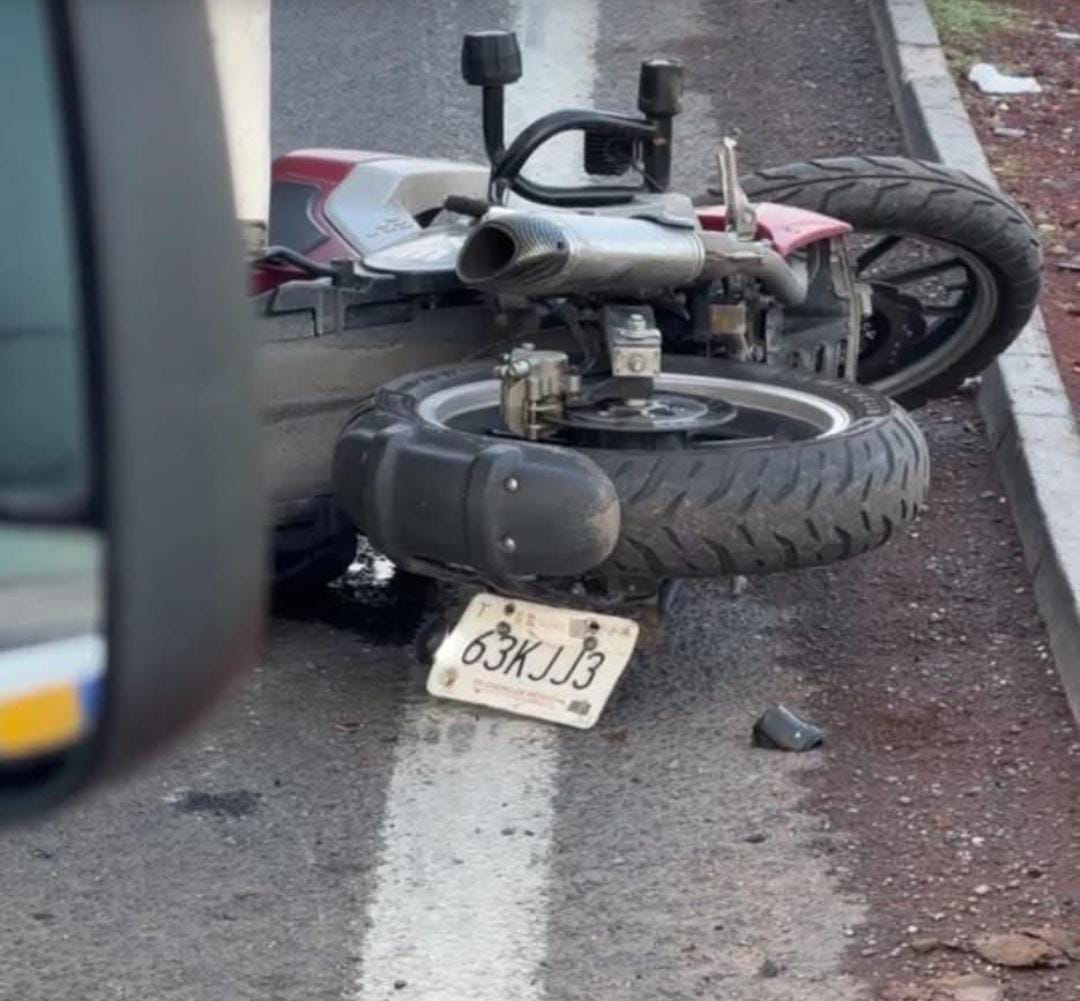 Muere motociclista al impactarse contra camión en la autopista México-Pachuca