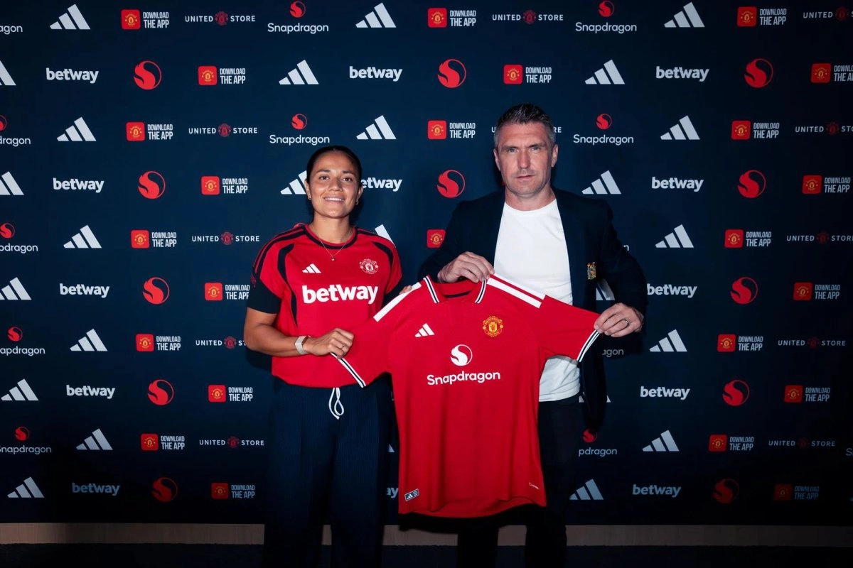 Rebeca Bernal firma contrato con el Manchester United femenil