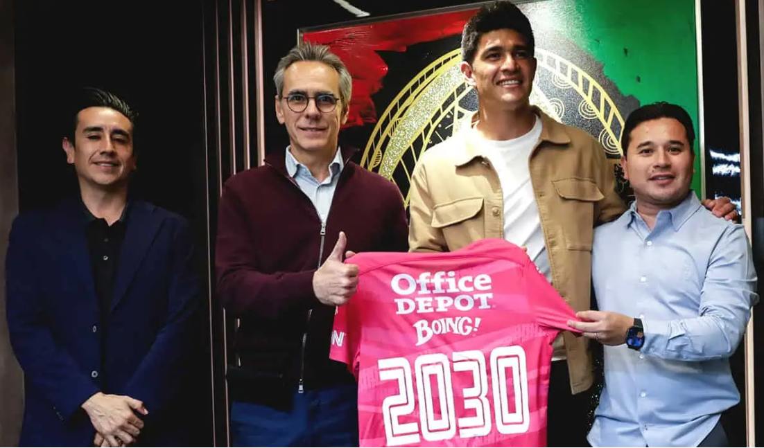 Carlos Moreno renueva con los Tuzos hasta 2030