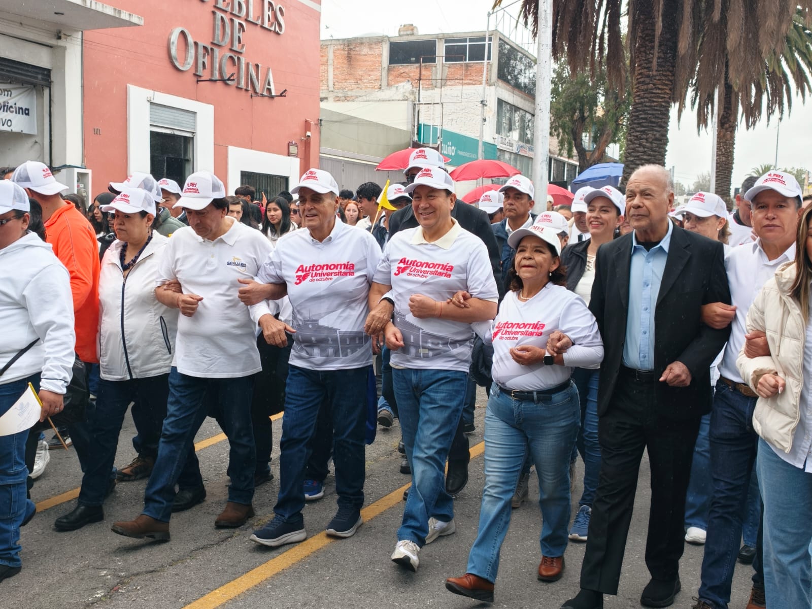 Con Sosa Castelán y el PT al frente, cuestionan la autonomía de la UAEH en pleno mitin