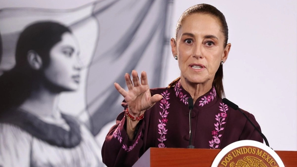 Claudia Sheinbaum durante una conferencia en la que habló sobre las encuestas de Morena y las recientes acusaciones del PT.