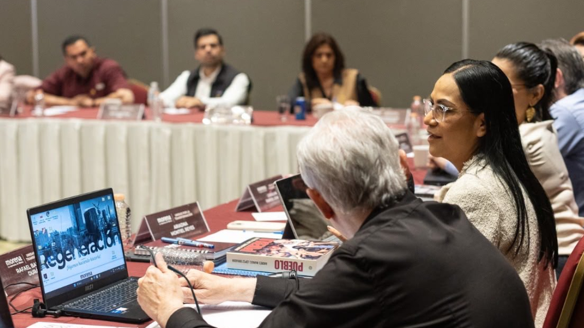 Ariadna Montiel acusa al MCPRIAN de ausentarse del Congreso de Jalisco mientras ciudadanos exigen justicia y agua limpia para sus familias.