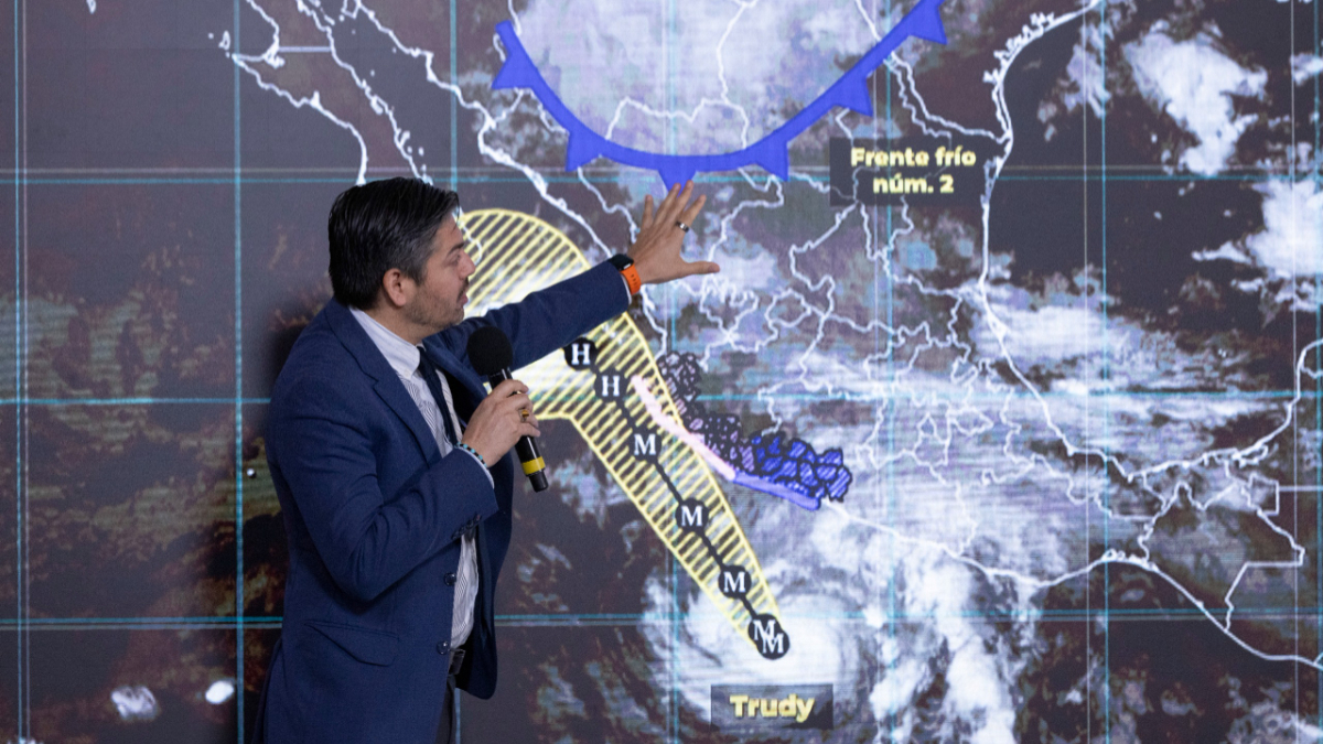 Huracán Trudy amenaza las costas del Pacífico mexicano con fuertes lluvias e inundaciones durante el fin de semana.