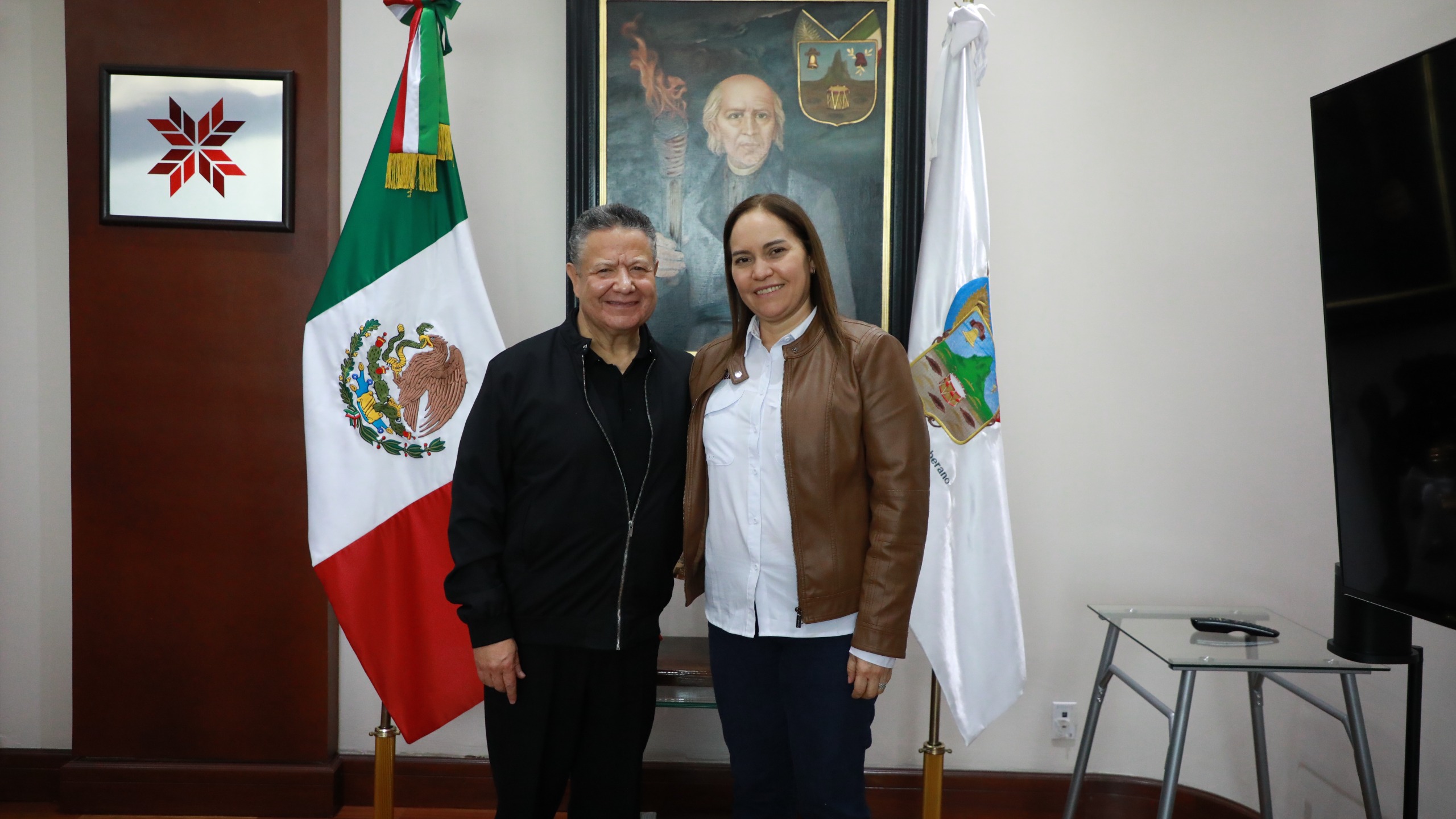Menchaca revisa plan habitacional con el gobierno federal