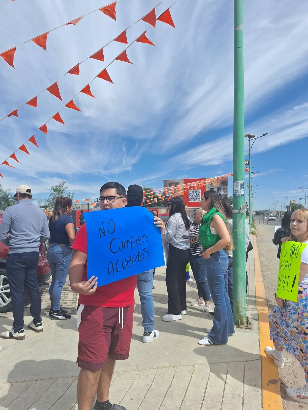 Manifestación vecinos de fraccionamiento Abetos Tizayuca