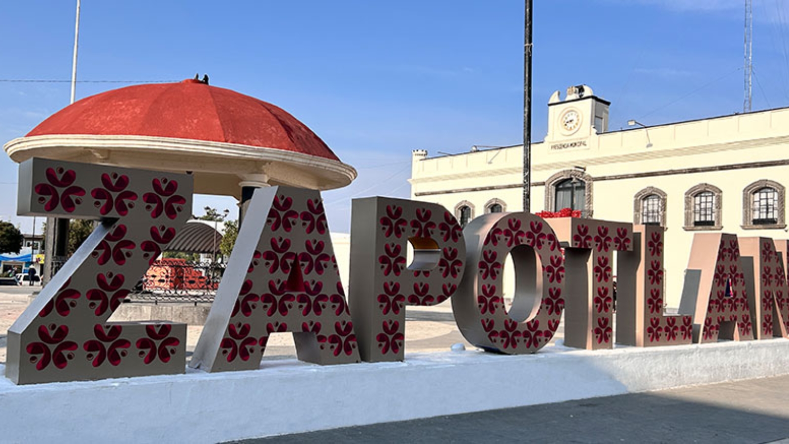 Locatarios de Zapotlán denuncian amenazas y piden protección